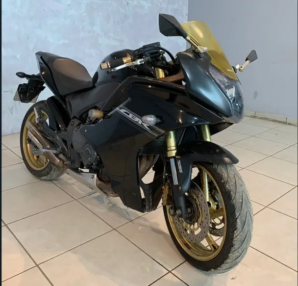 Carro Honda CBR 600 2012 F (Standard)