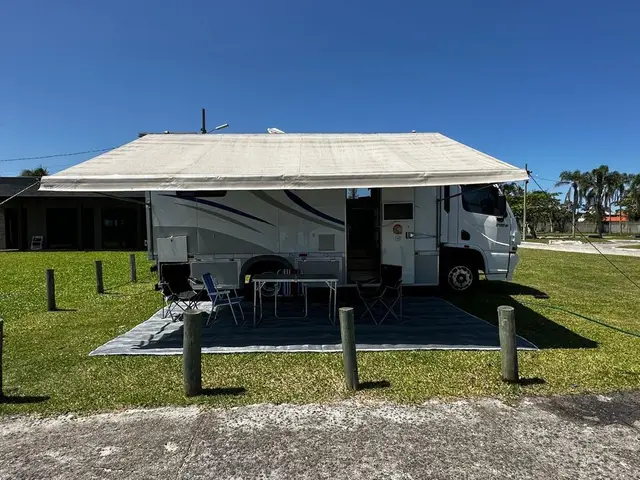 Caminhão Mercedes-Benz Accelo 2005 915C 2p (diesel)