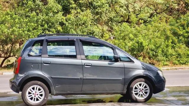 Carro Fiat Idea 2010 ELX 1.8 (Flex)