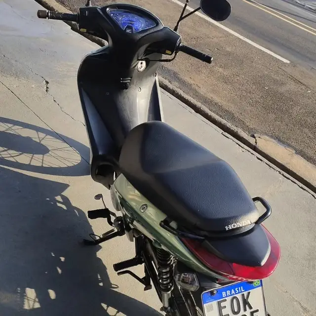 Carro Honda Biz 125i 2011 ES