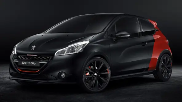 Edição limitada foi o primeiro compacto da marca a superar os 200 cv de potência