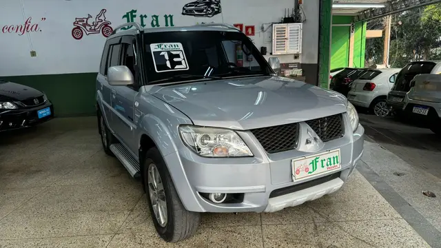 Carro Mitsubishi Pajero TR4 2013 2.0 16V 4X4 (Flex) (Aut)