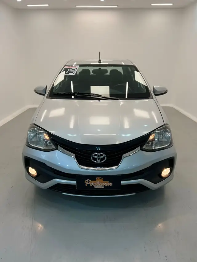 Carro Toyota Etios Sedan 2019 Platinum 1.5 (Aut) (Flex)