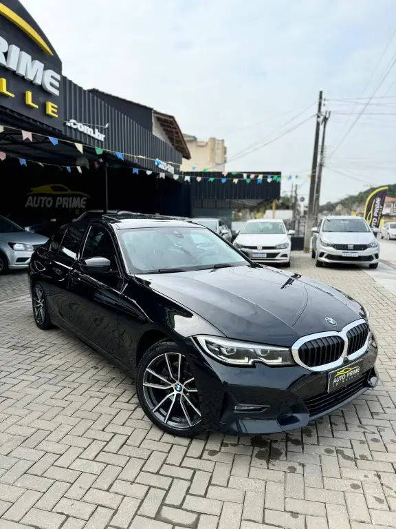 BMW 320i Sport GP 2.0 Turbo (Aut)