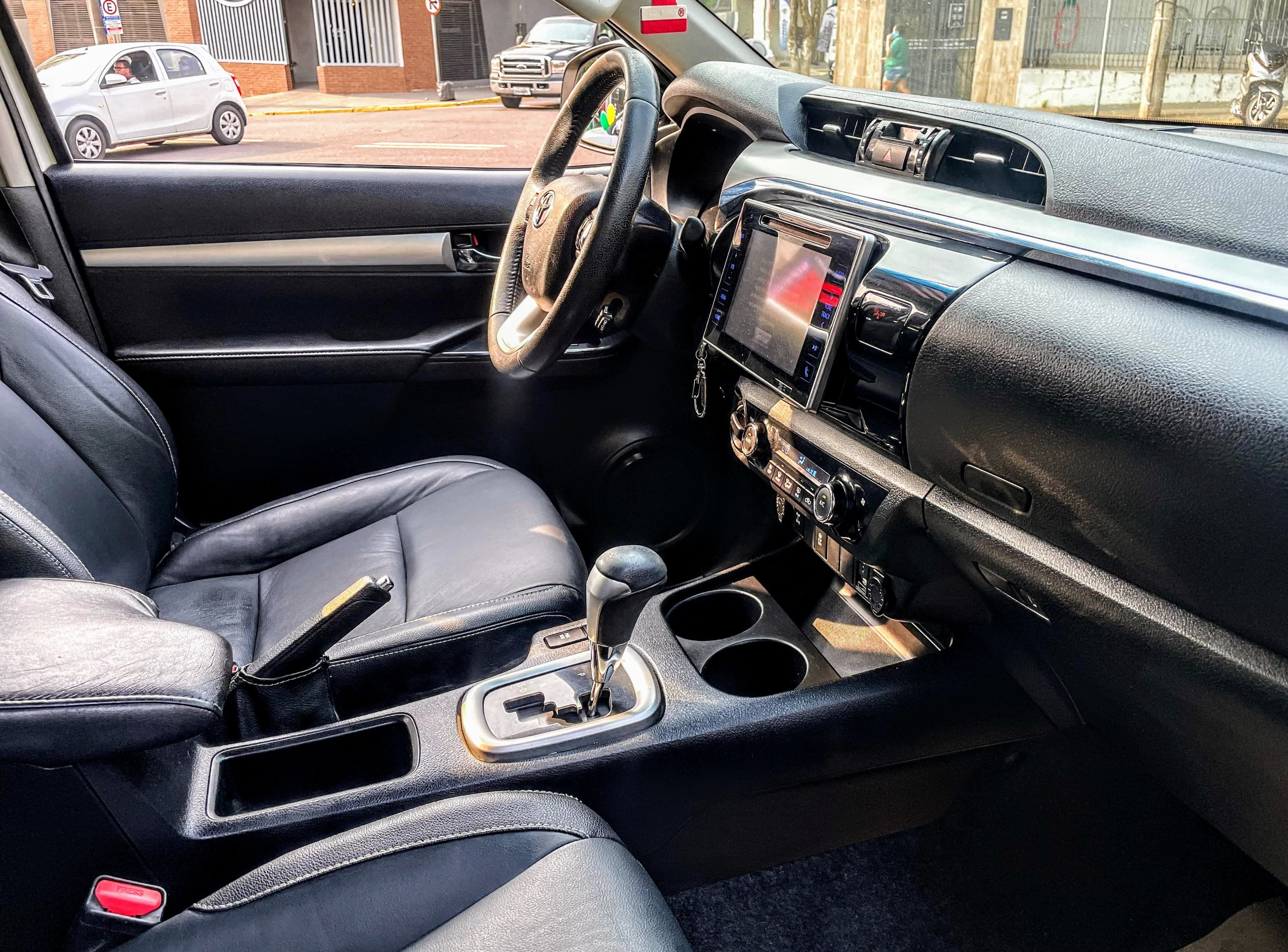 Toyota Hilux Cabine Dupla