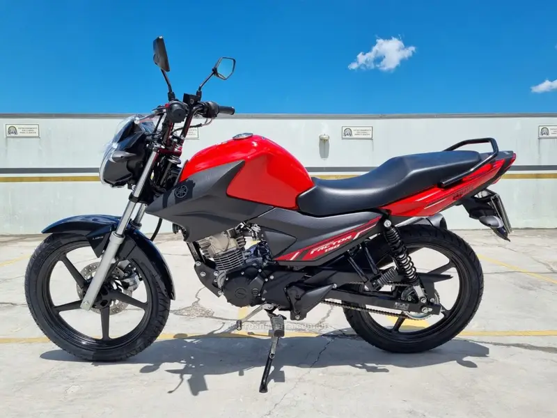 Yamaha YBR 125i Factor UBS