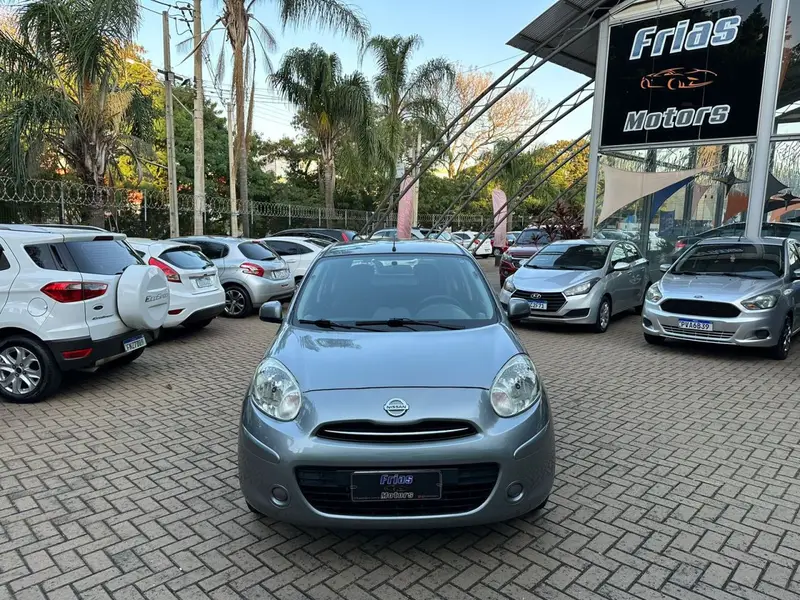 Nissan March 1.0 16V S (Flex)