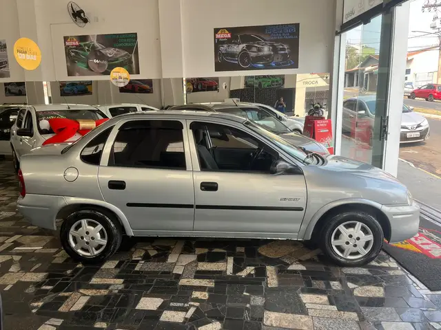 Carro Chevrolet Classic 2008 Corsa Sedan  Spirit 1.0 (Flex)