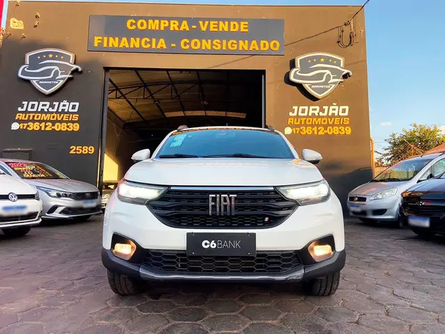 Carro Fiat Strada 2023 Volcano 1.3 CD (Flex)
