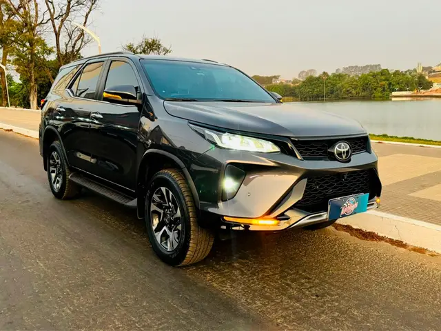 Carro Toyota SW4 2024 Diamond  2.8 Turbodiesel 4x4 (Aut.)