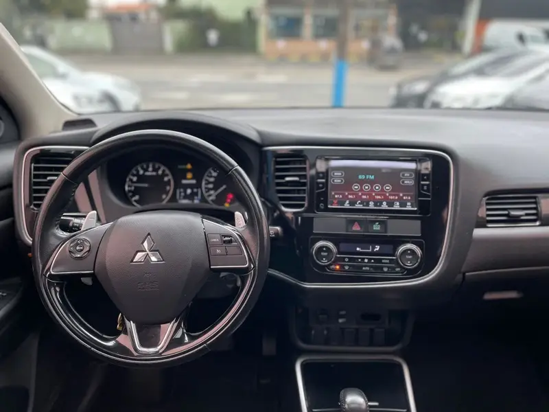 Mitsubishi Outlander Comfort 2.0 16V (Aut)
