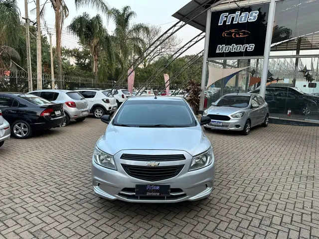 Carro Chevrolet Onix 2014 1.4 LT SPE/4