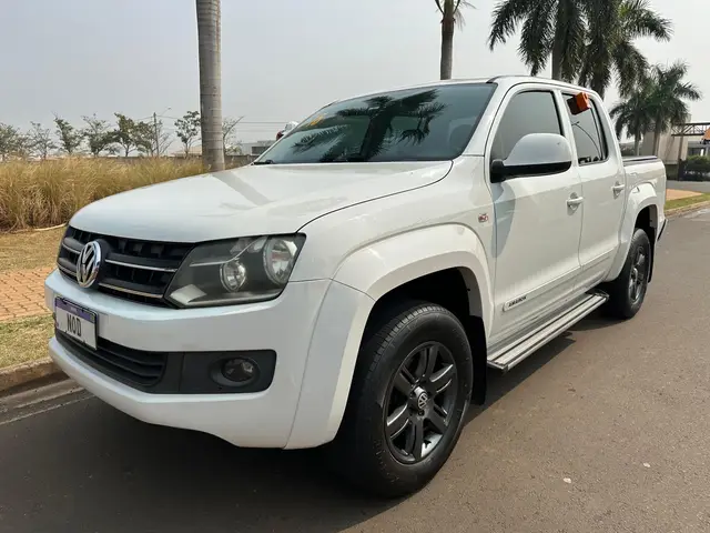 Carro Volkswagen Amarok 2015 2.0 CD 4x4 TDi Trendline