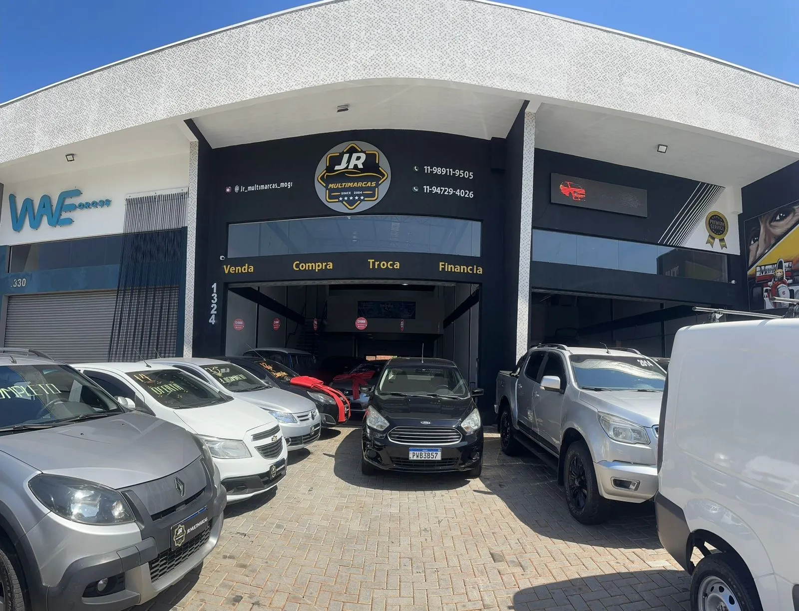Fachada da loja Veículos à venda em JR MULTIMARCAS E SEGUROS LTDA - Mogi das Cruzes - SP | Mobiauto