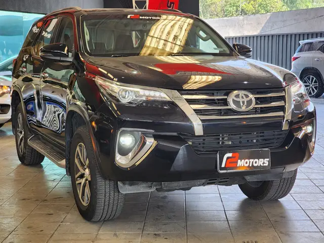 Carro Toyota SW4 2019 2.8 TDI SRX 7L 4x4 (Aut) (Diesel)
