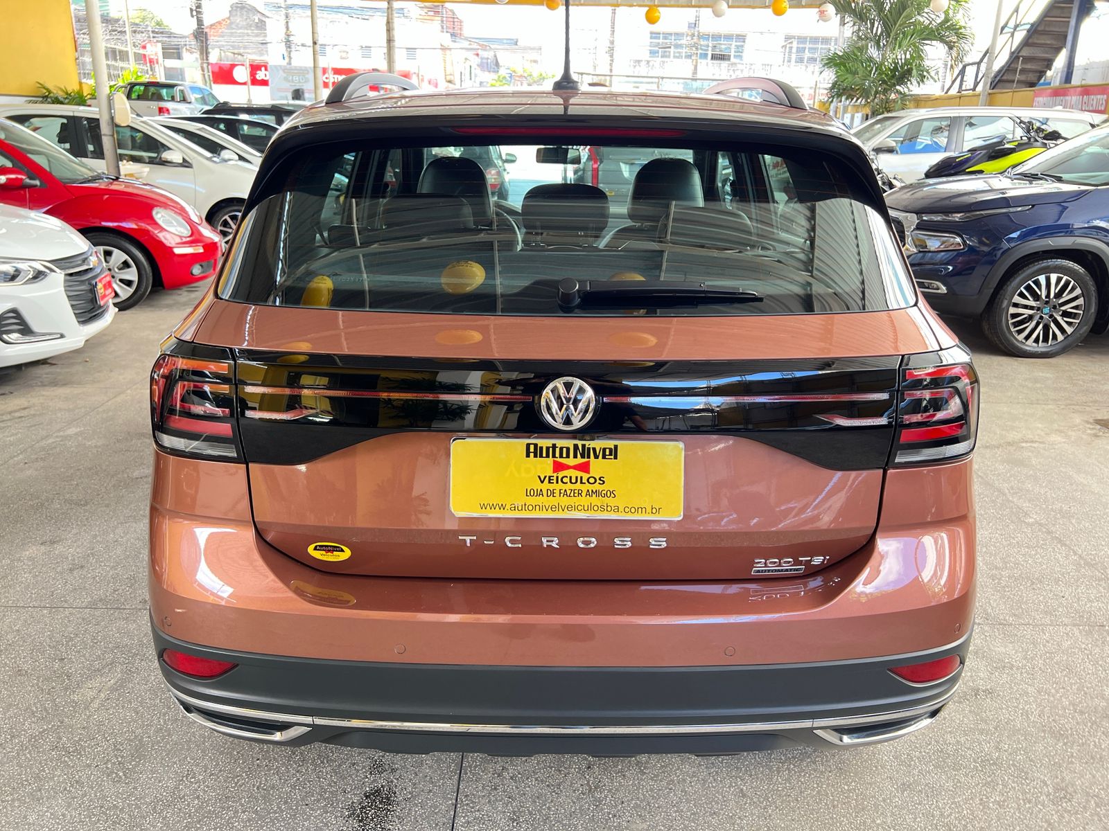 VOLKSWAGEN T-CROSS