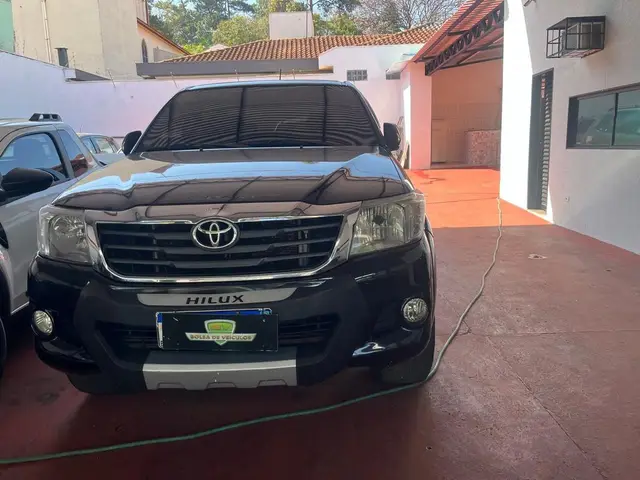 Carro Toyota Hilux Cabine Dupla 2013 Hilux 2.7 SR CD 4x2 (Flex) (Aut)