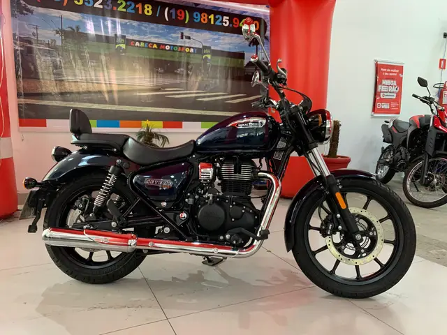 Carro Royal Enfield Meteor 350 2023 Stellar