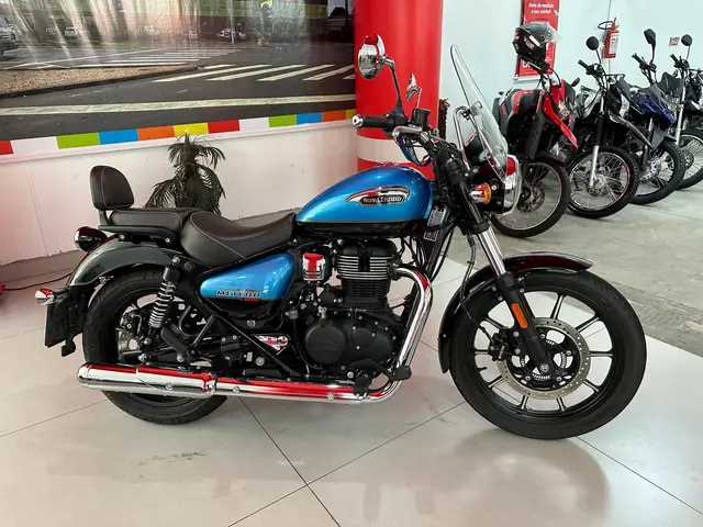 Carro Royal Enfield Meteor 350 2023 Supernova