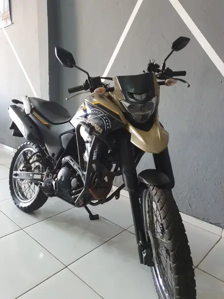 Carro Yamaha XTZ 250 Lander 2023 ABS