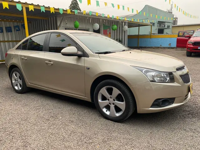 Carro Chevrolet Cruze 2012 LT 1.8 16V Ecotec (Flex)