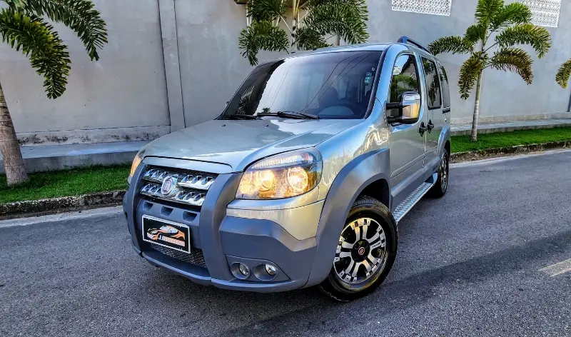Fiat Doblò Adventure Locker 1.8 16V (Flex)