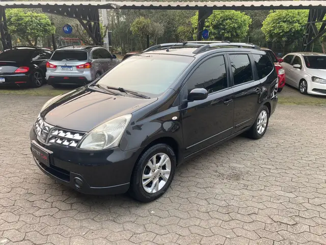 Carro Nissan Grand Livina 2013 SL 1.8 16V (flex) (aut)