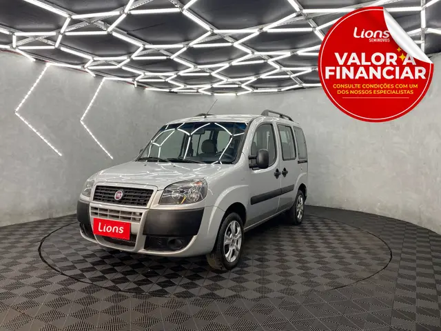 Carro Fiat Doblò 2021 Essence 1.8 16V (Flex)