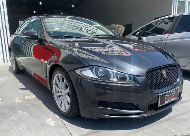 Carro Jaguar XF 2015 2.0 TURBO 16V 240CV AUT.