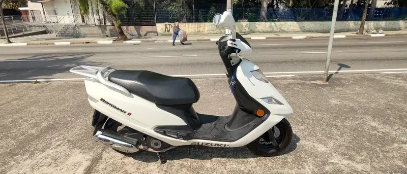 Suzuki Burgman 125i
