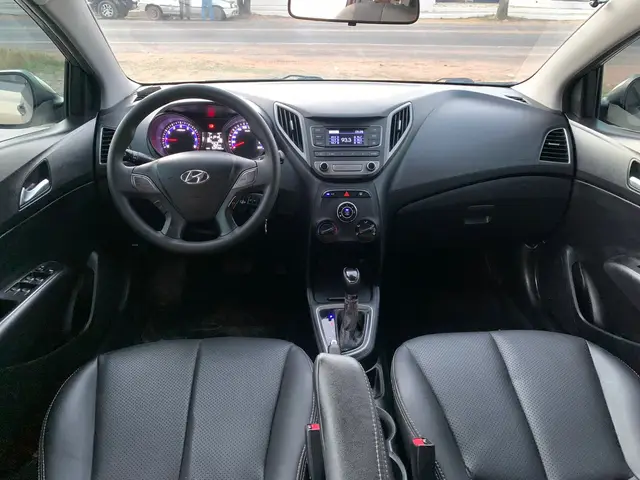 Carro Hyundai HB20 2017 1.6 Comfort Plus blueMedia (Aut) (Flex)