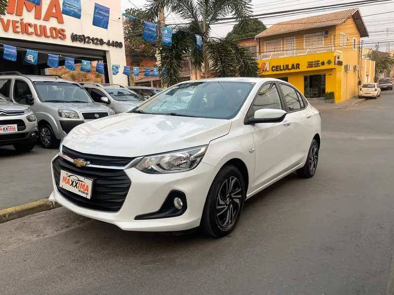 Chevrolet Onix Plus LT 1.0