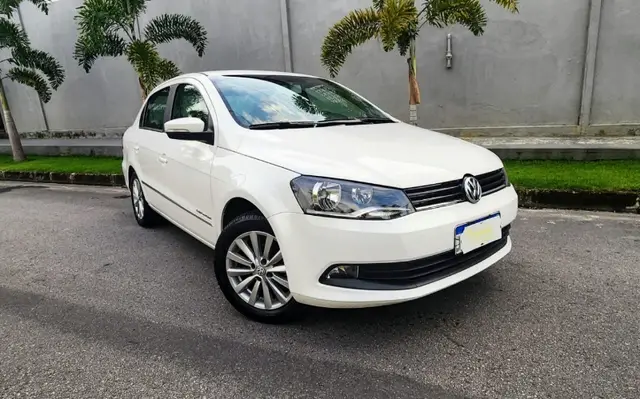 Carro Volkswagen Voyage 2016 1.6 VHT Highline (Flex)