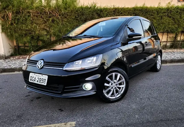 Carro Volkswagen Fox 2015 Trendline 1.0 TEC (Flex)