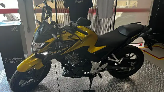 Carro Honda CB 300F Twister 2024 (ABS)