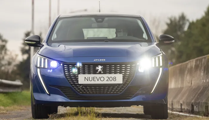 Motor usado pela nova geração do hatch compacto é veterano com 22 anos de mercado, mas já mudou um bocado desde sua chegada