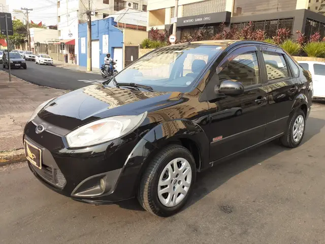 Carro Ford New Fiesta Sedan 2011 SE 1.6 (Flex)