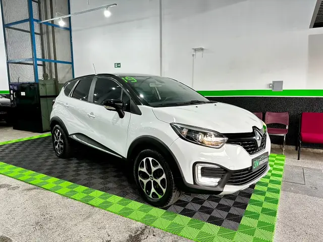 Carro Renault Captur 2019 Intense 1.6 16v SCe CVT (Flex)