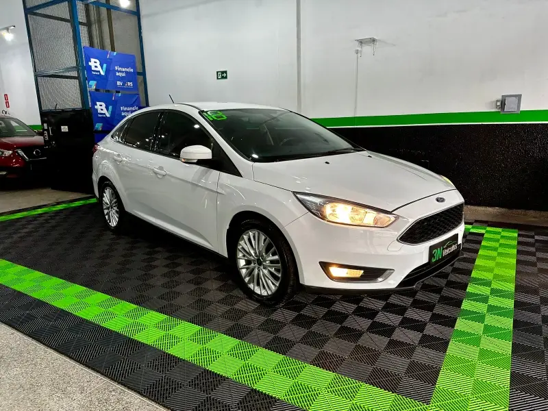 Ford Focus Sedan SE 2.0 PowerShift