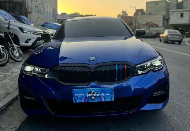 Carro BMW 320i 2022 M Sport 2.0 Turbo (Aut)