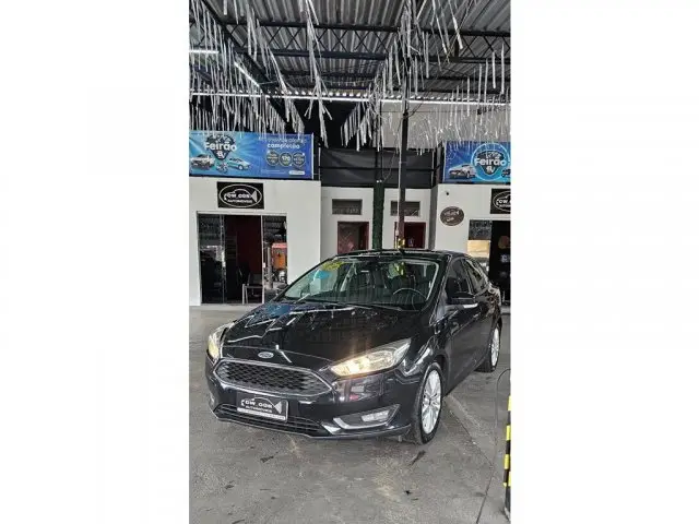 Ford Focus Sedan SE Plus 2.0 PowerShift