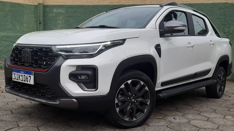 Fiat Strada e outros quatro modelos são chamados por falha no freio de mão