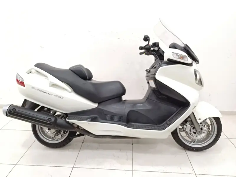 Suzuki Burgman 650