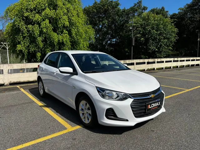 Carro Chevrolet Onix 2023 LT 1.0