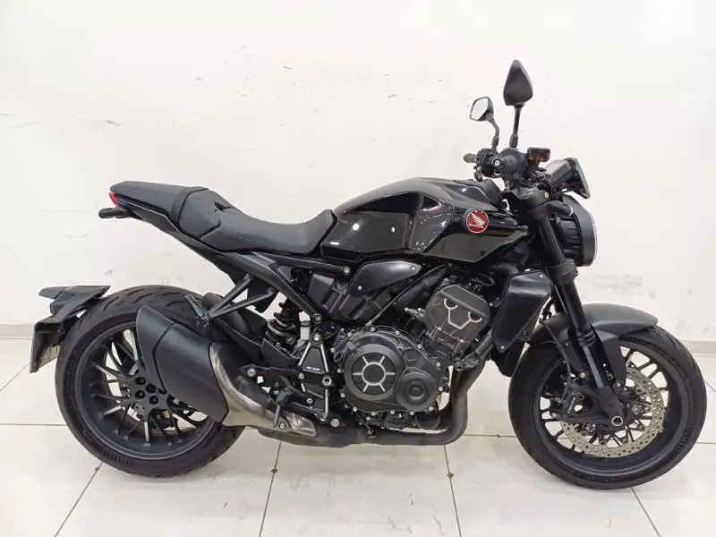 Honda CB 1000R Black Edition