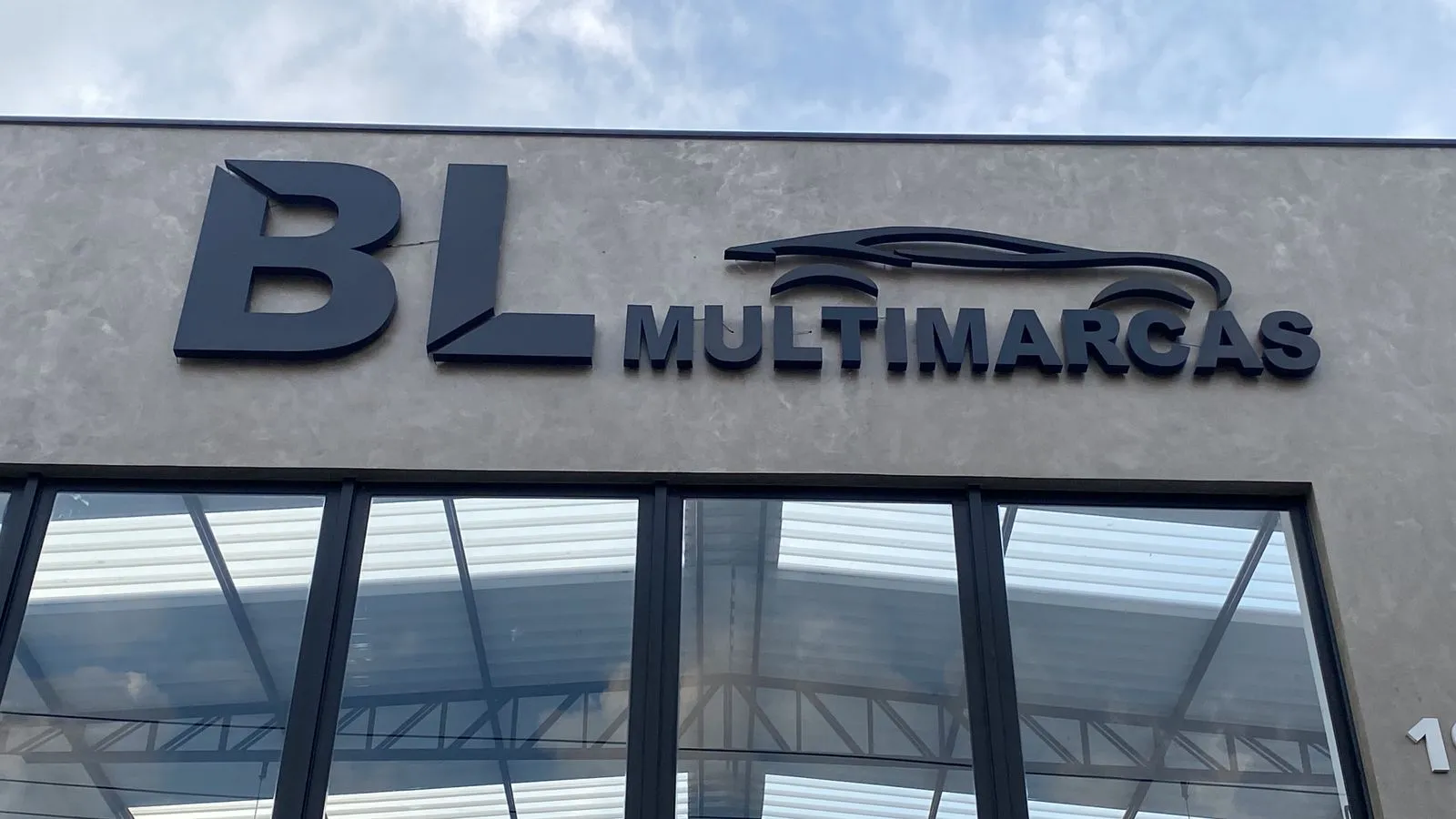 Fachada da loja Veículos à venda em BL MULTIMARCAS - Campinas - SP | Mobiauto