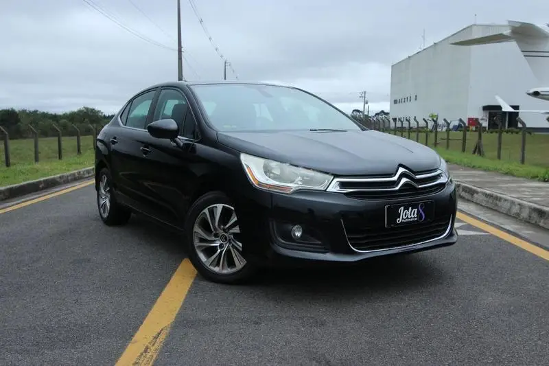 Citroën C4 Lounge Tendance 2.0i (Aut)