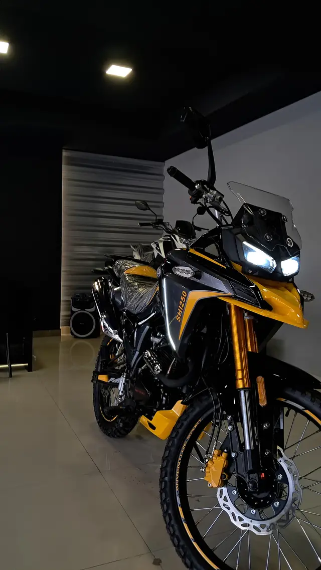 Carro Shineray SHI 250 2025 249 cc