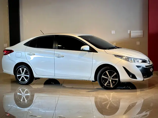Carro Toyota Yaris 2020 1.5 XS Connect CVT (Flex)