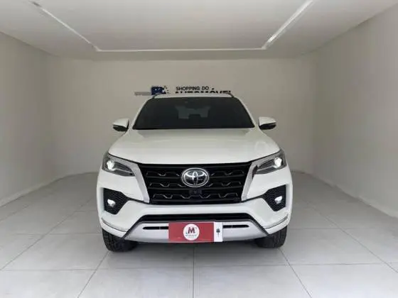 Toyota SRX 2.8 turbodiesel 5L 4x4 (Aut)